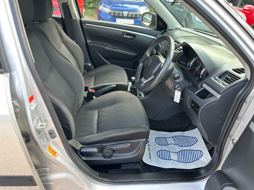 Suzuki Swift Red #24