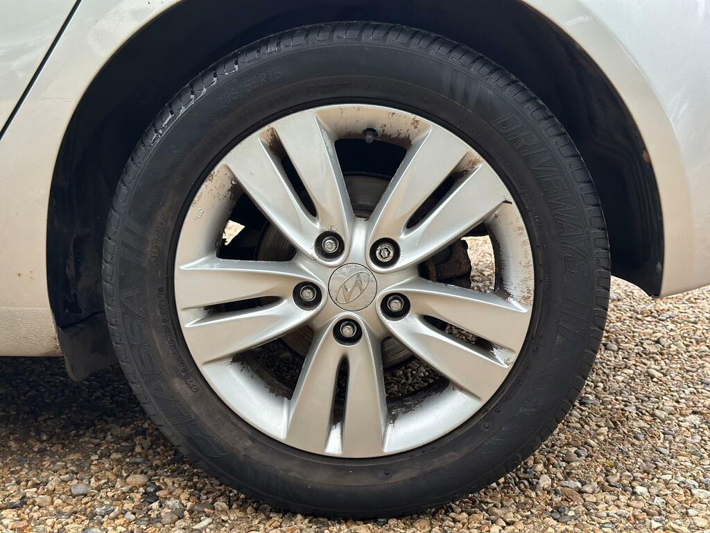 Hyundai Ix20  Grey #38