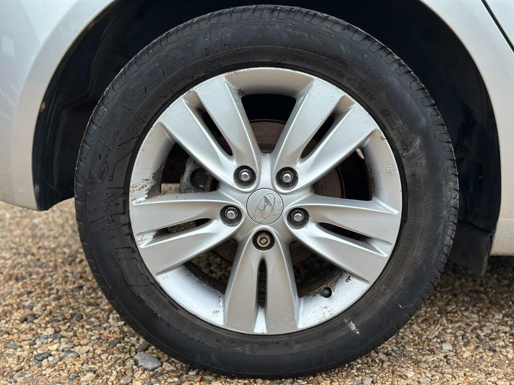 Hyundai Ix20  Grey #37