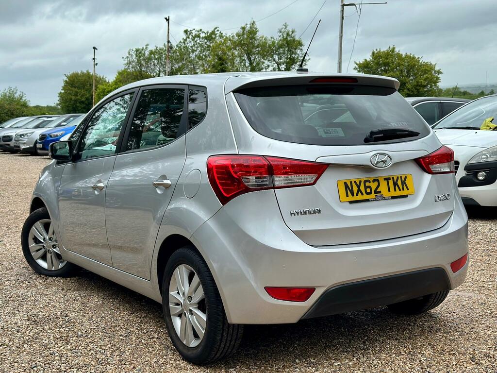 Hyundai Ix20 1.6 Style Euro 5 Silver #6