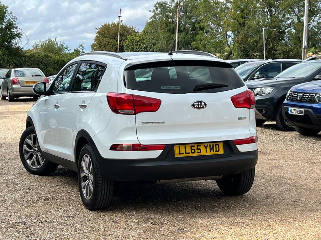 Kia Sportage Crdi 2 Isg White #6