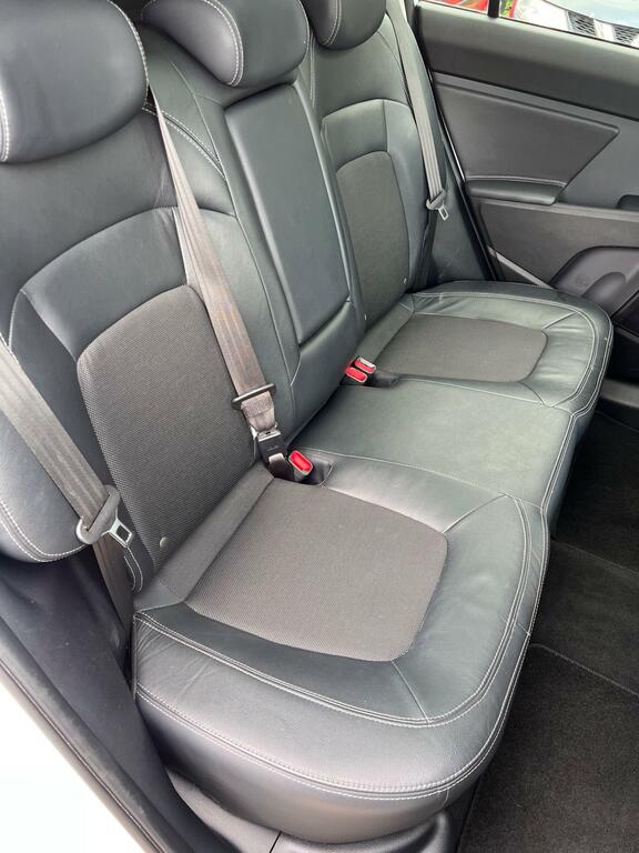 Kia Sportage Crdi 2 Isg White #39