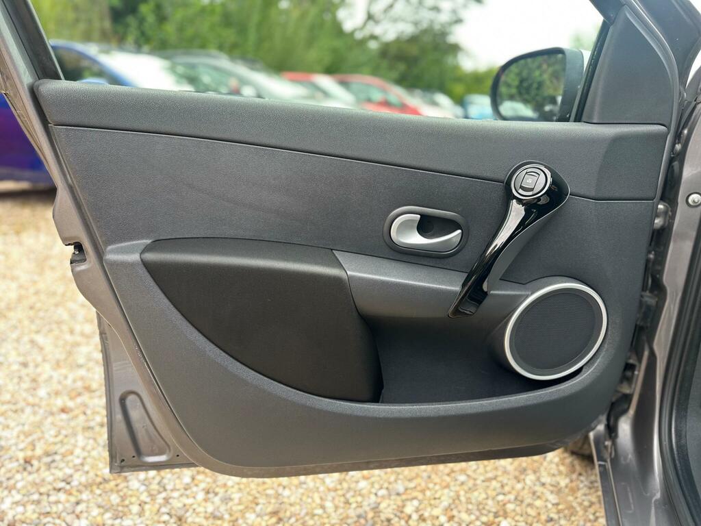 Renault Clio Hatchback 1.2 Dynamique Tomtom Euro 5 201262 Grey #34