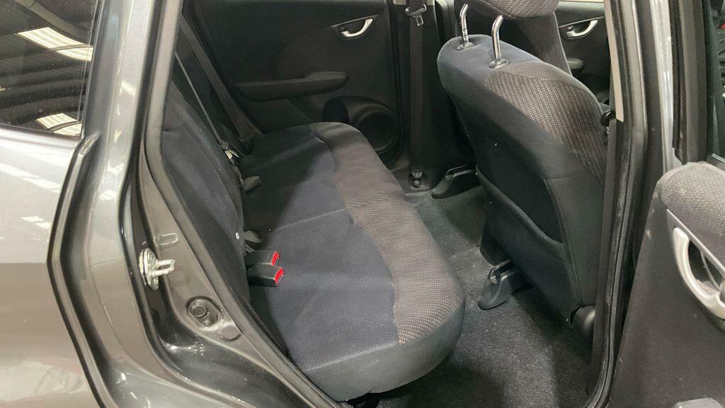 Honda Jazz 1.4 I-vtec Es Plus Silver #12
