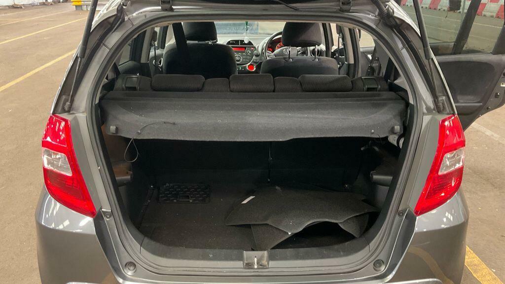 Honda Jazz 1.4 I-vtec Es Plus Silver #13