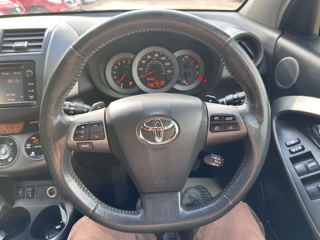 Toyota Rav 4 V-matic Xt-r Silver #14