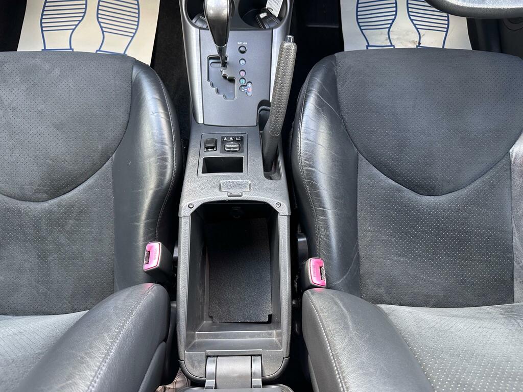 Toyota Rav 4 V-matic Xt-r Silver #21