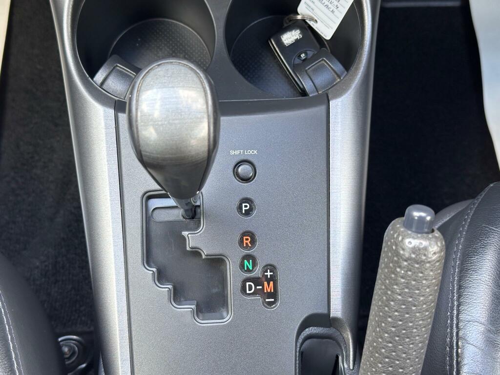 Toyota Rav 4 V-matic Xt-r Silver #22