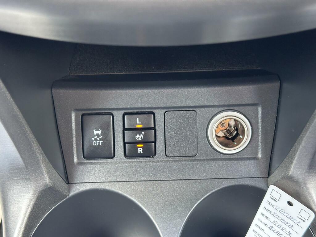Toyota Rav 4 V-matic Xt-r Silver #24