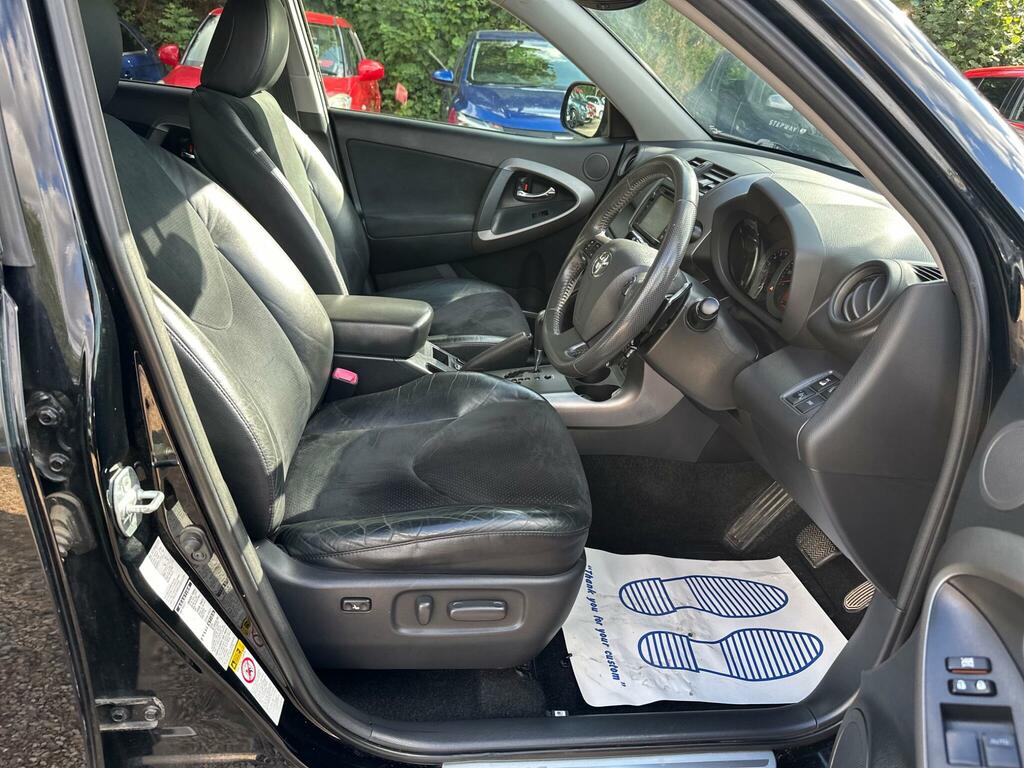 Toyota Rav 4 V-matic Xt-r Silver #31