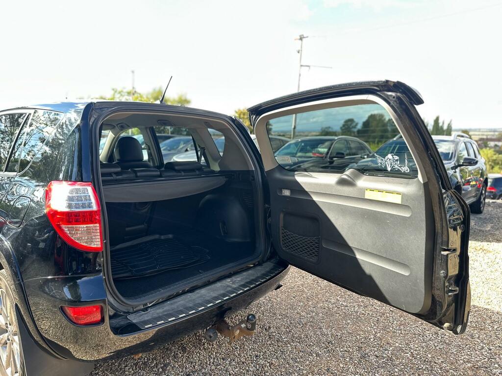Toyota Rav 4 V-matic Xt-r Silver #10