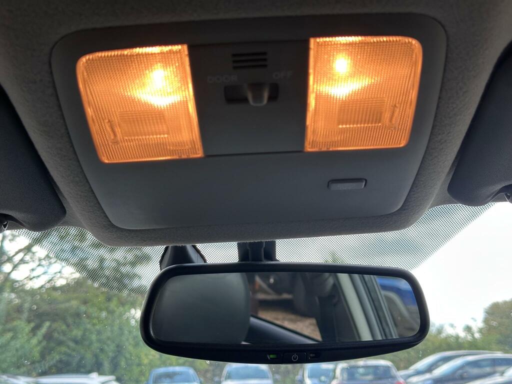 Toyota Rav 4 V-matic Xt-r Silver #30