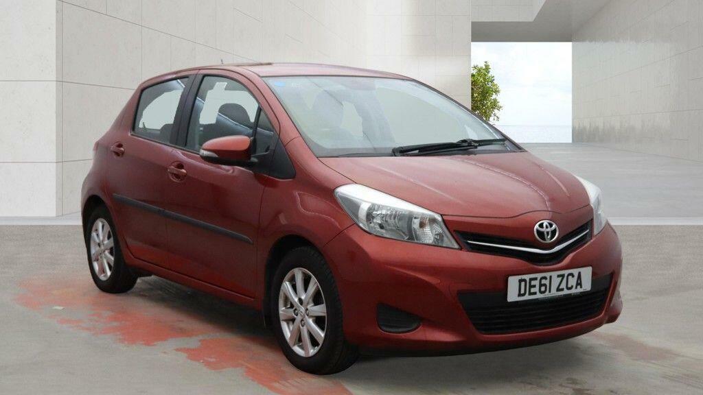 Toyota Yaris 1.33 Dual Vvt-i Tr Euro 5 Red