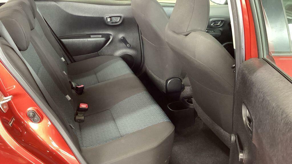 Toyota Yaris Tr Silver #11