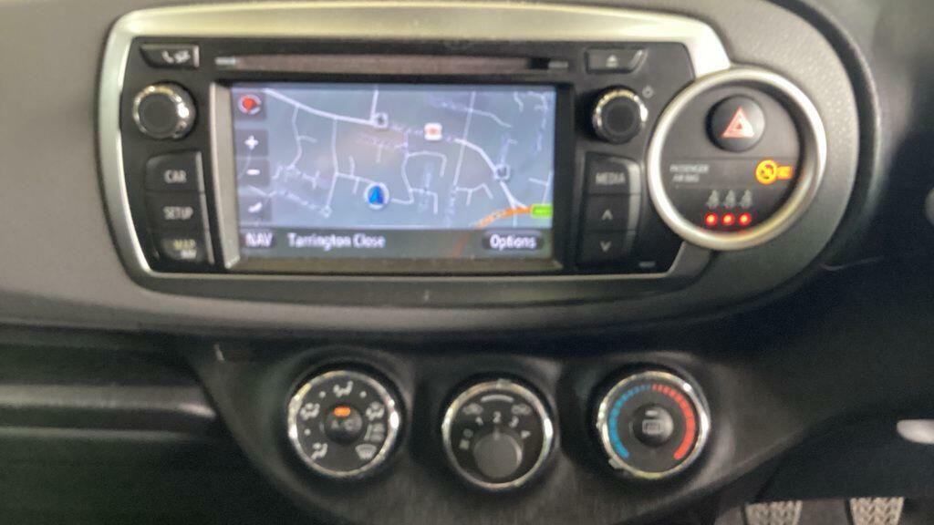 Toyota Yaris Tr Silver #12