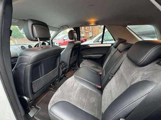 Mercedes-Benz M Class 2010 3.0 Ml350 Cdi V6 Blueefficiency Sport Suv White #5