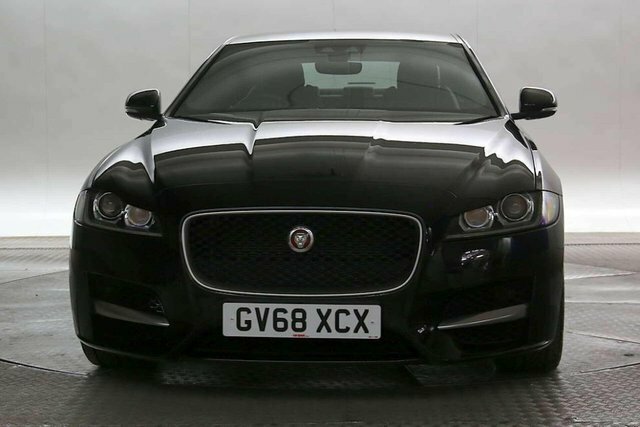 Jaguar XF 2019 2.0I R-sport Gpf Saloon Euro Black #2
