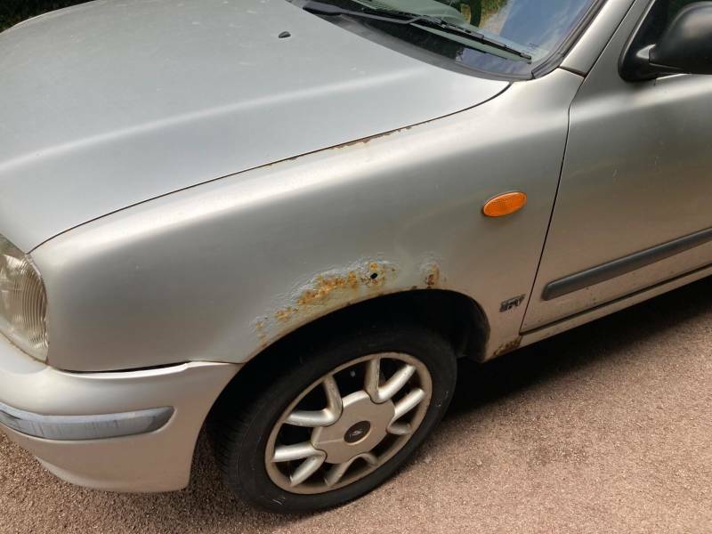 Nissan Micra 1.0 Celebration Silver #2