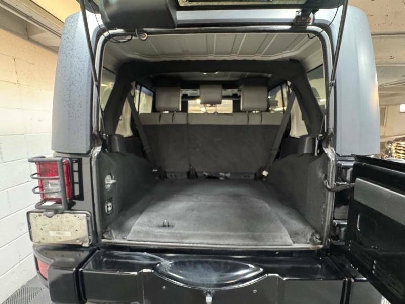 Jeep Wrangler 2.8 Crd Ultimate Soft Top 4X4 Black #12