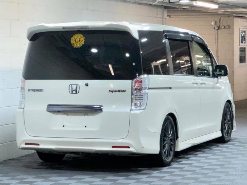 Honda StepWagon Spada 2.0 S Edition 8 Seat Ulez - 2011 11 White #4