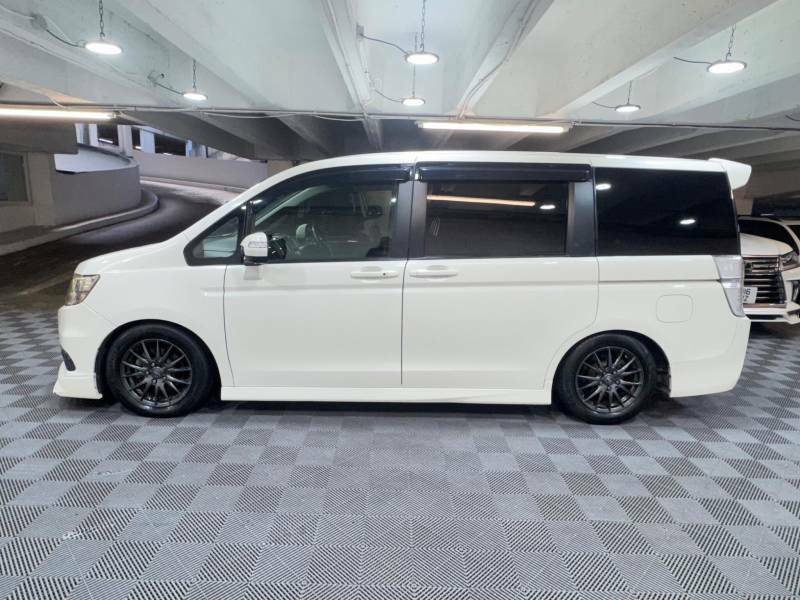 Honda StepWagon Spada 2.0 S Edition 8 Seat Ulez - 2011 11 White #2