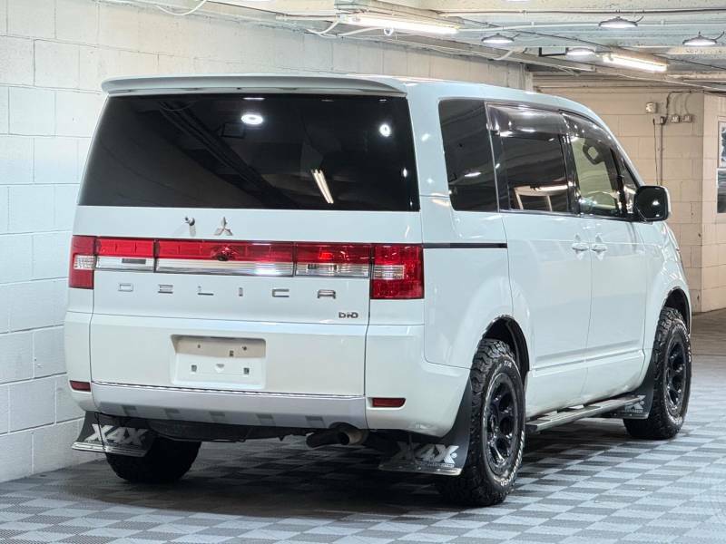 Mitsubishi Delica D5 2.2 G Power Package 8Seat Ulez - 2015 1 White #4