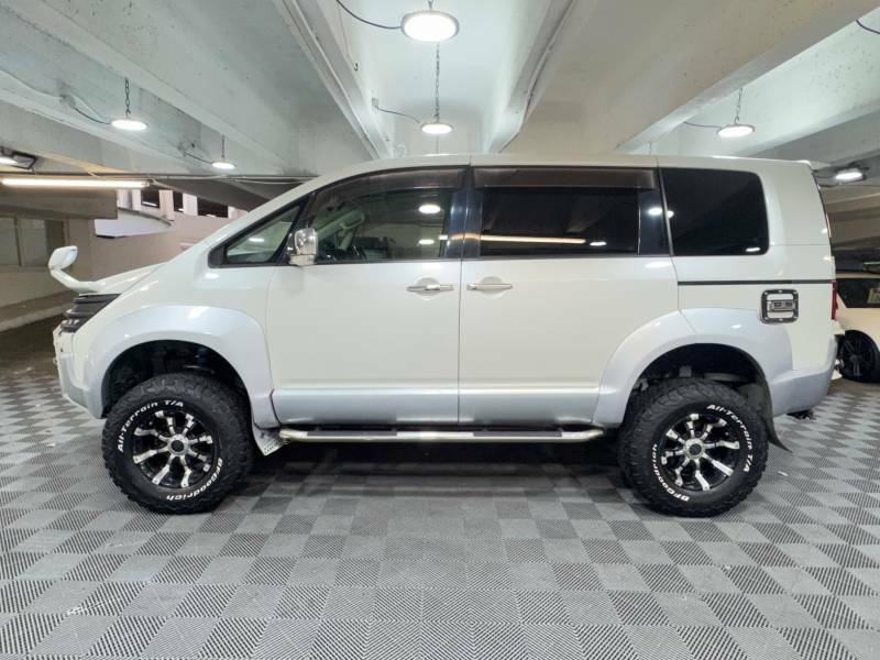 Mitsubishi Delica 2.4 D5 4Wd Chamonix Package 7 Seat Ulez - 2010 10 White #2