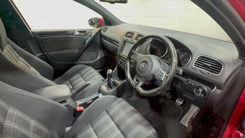 Volkswagen Golf Se Tsi Black #8