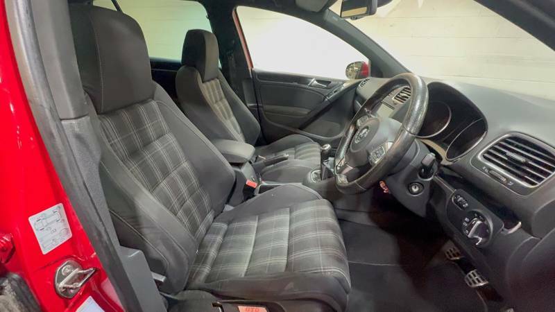 Volkswagen Golf Se Tsi Black #7