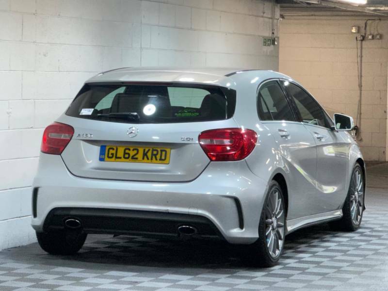 Mercedes-Benz A Class 1.5 A180 Cdi Blueefficiency Amg Sport Euro 5 Ss Silver #4