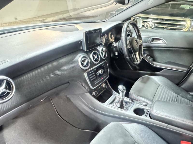 Mercedes-Benz A Class 1.5 A180 Cdi Blueefficiency Se 109 Bhp Blue #10