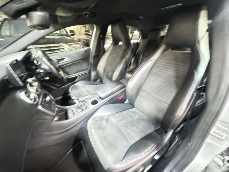 Mercedes-Benz A Class 1.5 A180 Cdi Blueefficiency Se 109 Bhp Blue #9