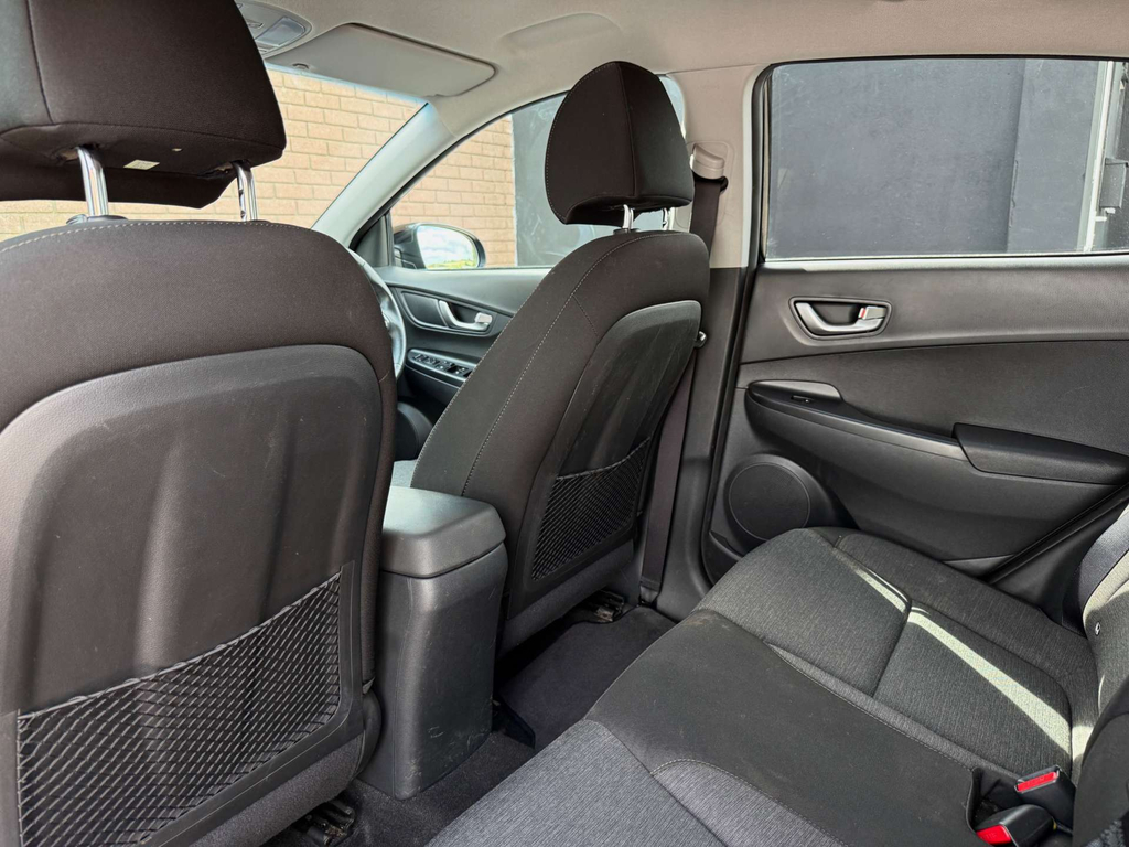 Hyundai Kona Hatchback Red #51