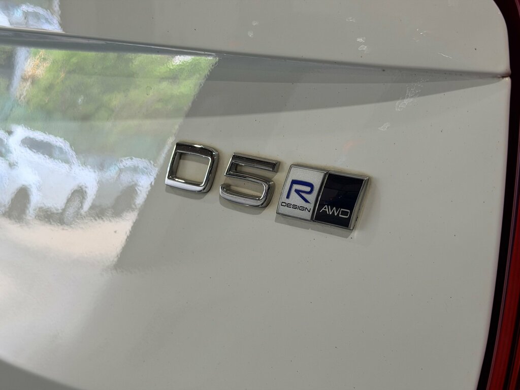 Volvo XC90 2017 2.0 D5 Powerpulse R-design Awd 231 Bhp Black #13