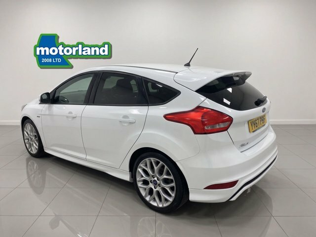 Ford Focus Tdci St-line Hatchback White #4