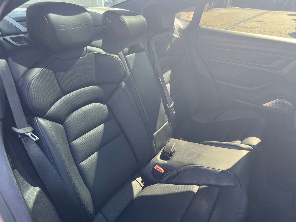 Porsche Taycan Performance Plus Grey #22