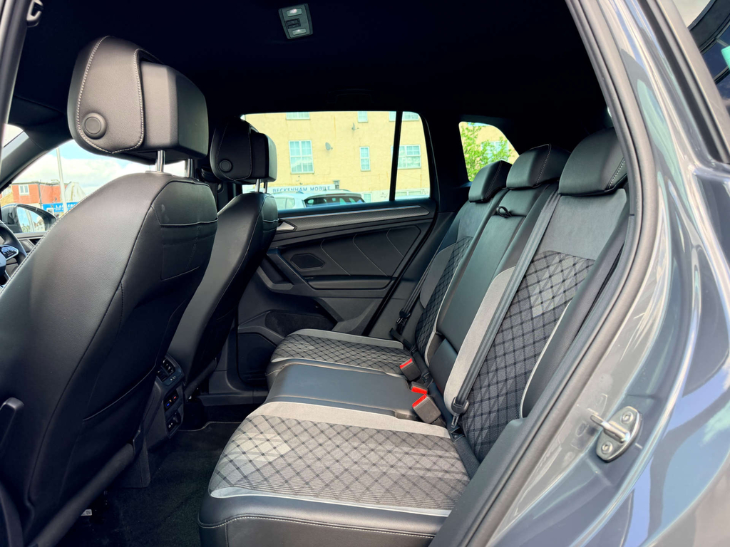 Volkswagen Tiguan 2.0 Tdi Active Grey #24
