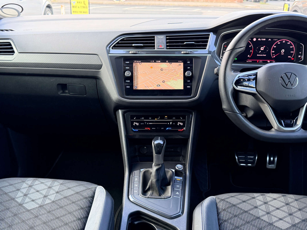 Volkswagen Tiguan 2.0 Tdi Active Grey #17