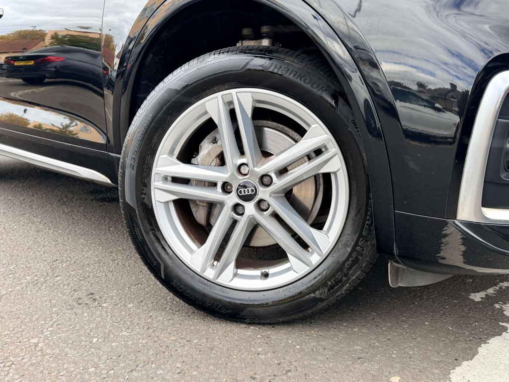 Audi Q5 Sportback 45 Tfsi Mhev S Line Quattro 4W Black #2