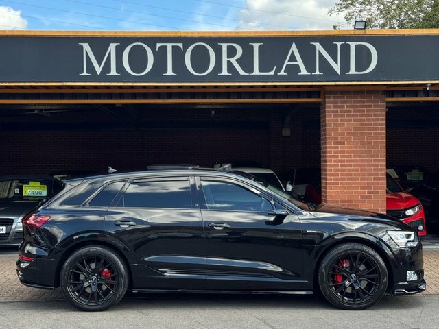 Audi E-tron 2020 55 Launch Edition Quattro 95Kwh Black #4