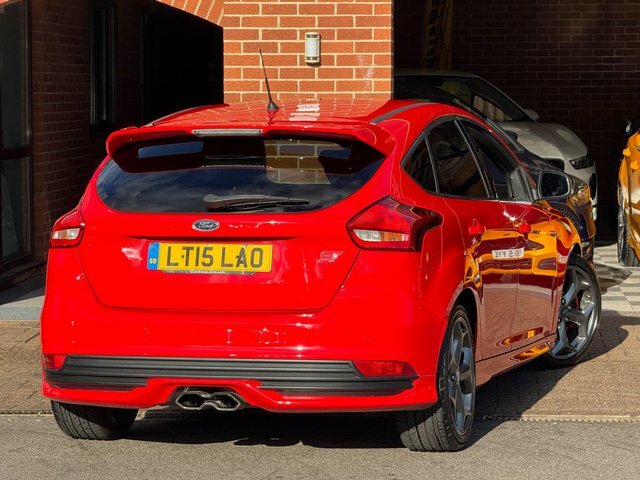 Ford Focus 2015 2.0T Ecoboost St-3 Euro 6 Ss Red #4
