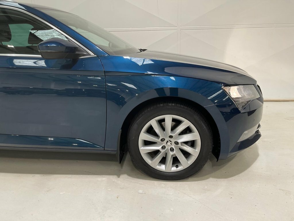 Skoda Superb Grey #89