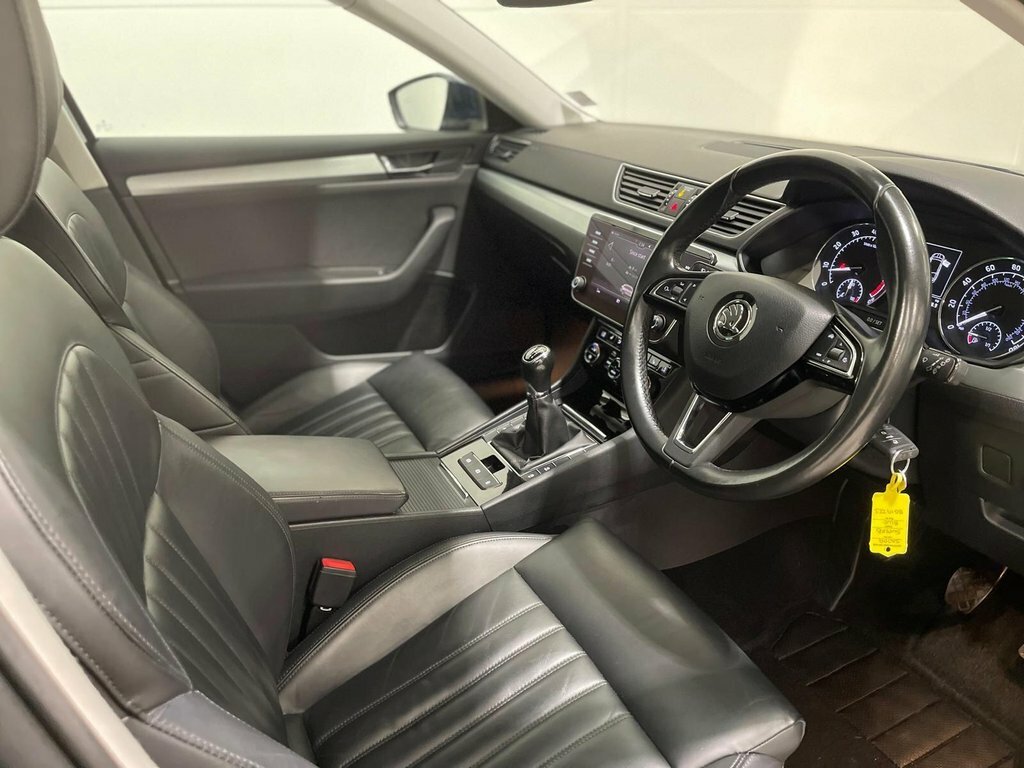 Skoda Superb Grey #10