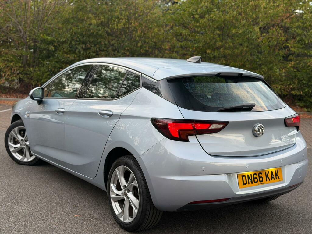 Vauxhall Astra Sri Nav Silver #2