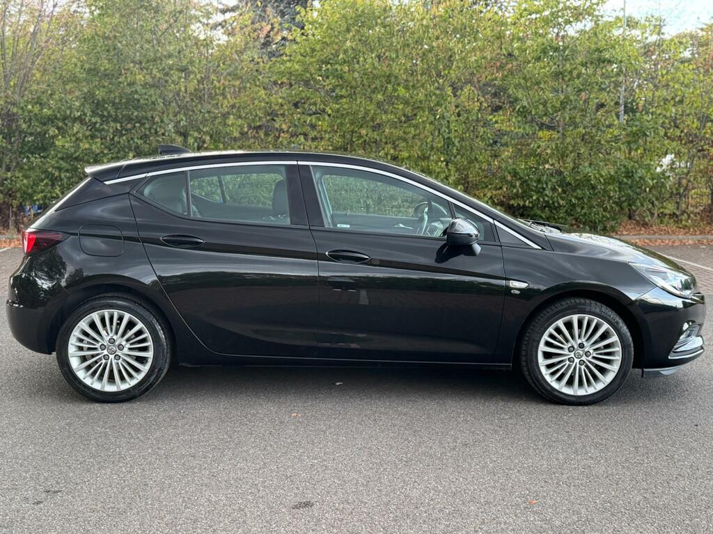 Vauxhall Astra Elite Nav Black #3