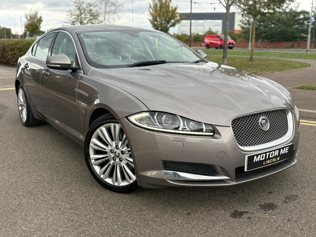 Jaguar XF  White #10
