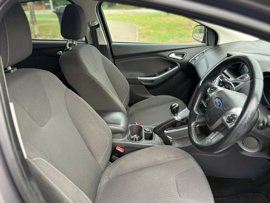Ford Focus Zetec Navigator Tdci White #20