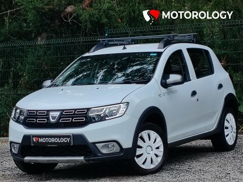 Dacia Sandero Stepway 0.9 Tce Laureate DX17WWZ White #2