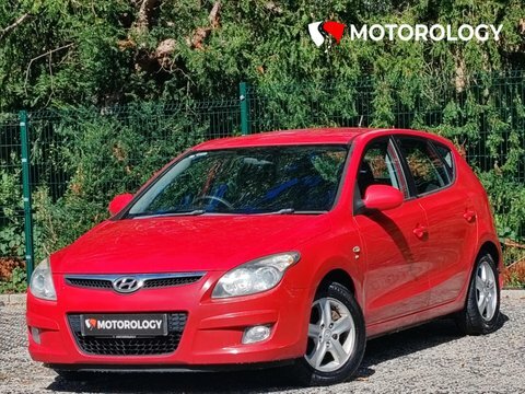 Hyundai I30 1.6 Crdi Comfort Red #2