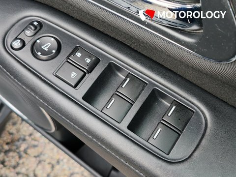 Honda Hr-V 1.5 I-vtec Ex White #37